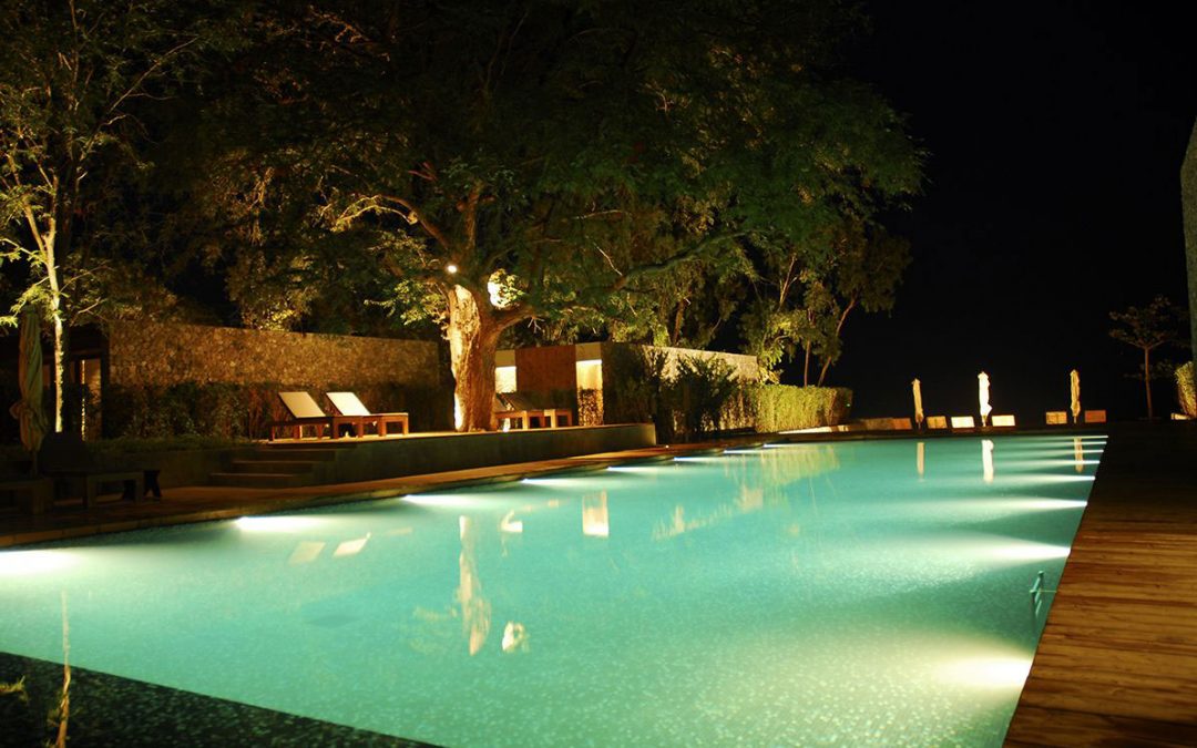 Come realizzare una elegante Illuminazione Piscina Esterna